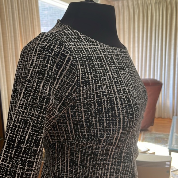 A pea in the pod dress. NWT.    Size medium - Picture 3 of 5